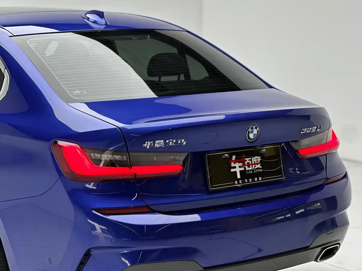BMW 3 Series 2021 325Li M Sport Package фото 12