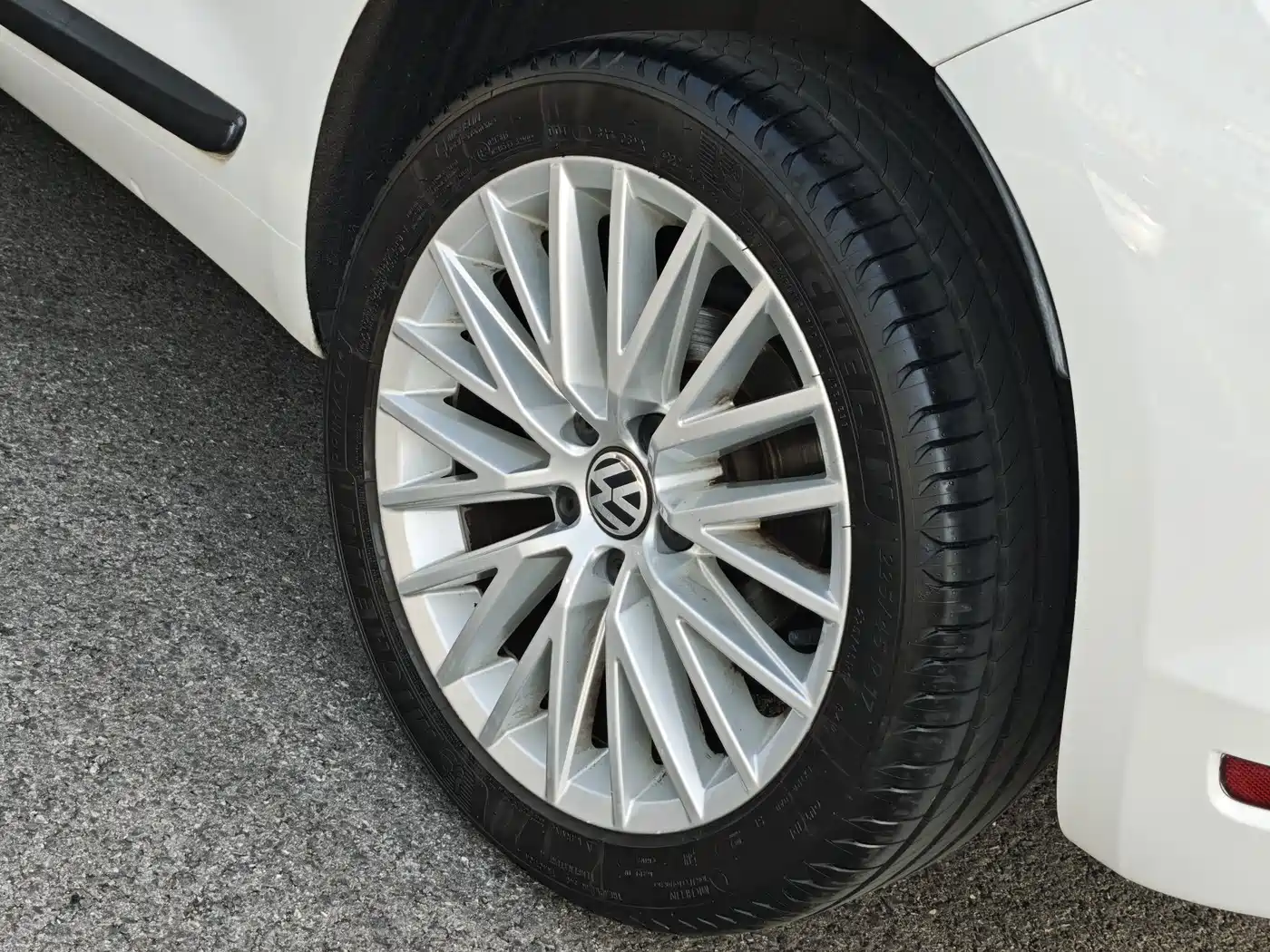 Volkswagen Scirocco 2016 2015 2.0TSI Luxury Edition