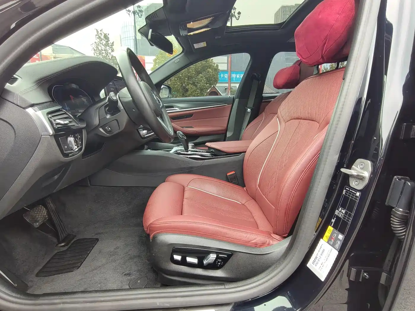 BMW 5 Series New Energy 2022 Facelift 535Le Pioneer M Sport Package фото 8