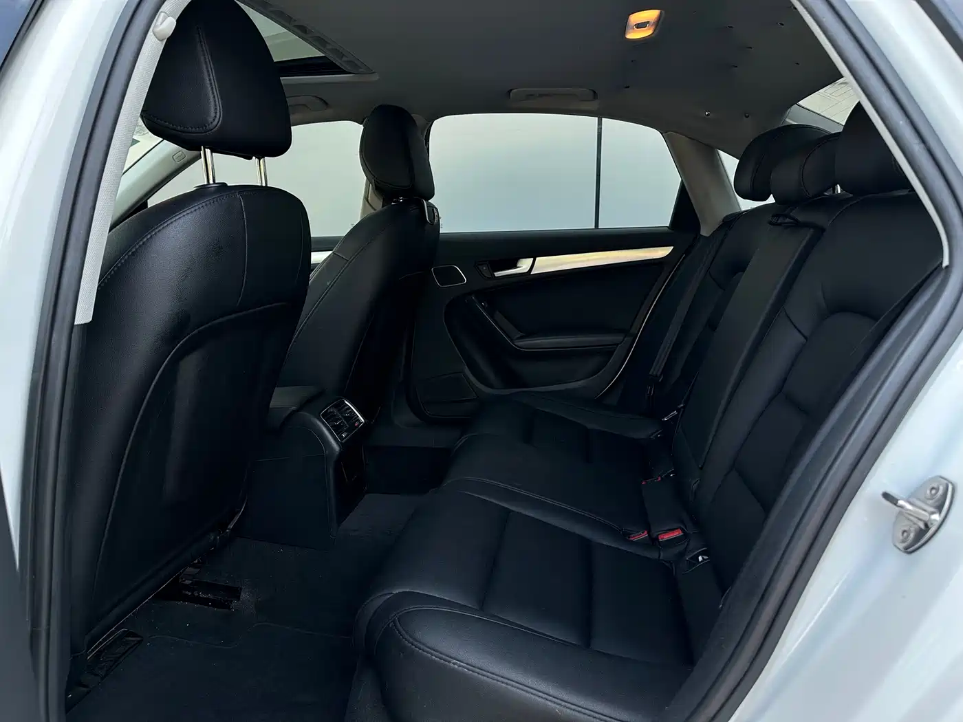 Audi A4L 2015 35 TFSI Auto Standard фото 7
