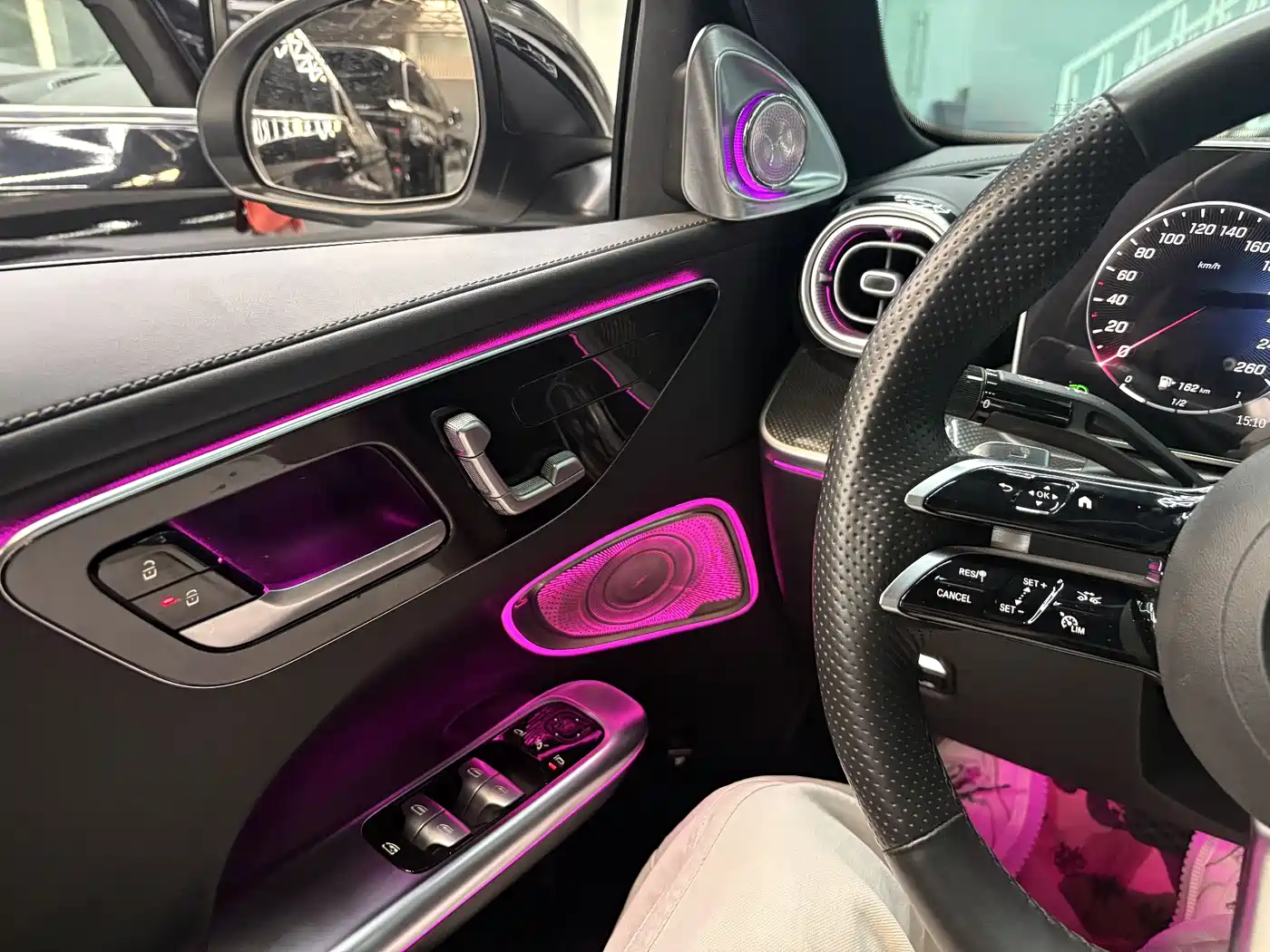 Mercedes-Benz C-Class 2024 C 260 L Sport фото 5