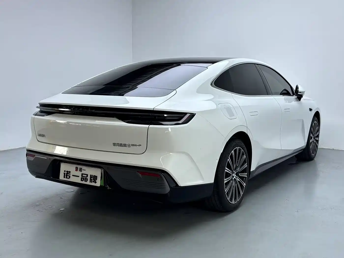 GEELY GALAXY GALAXY SPARKLE 8