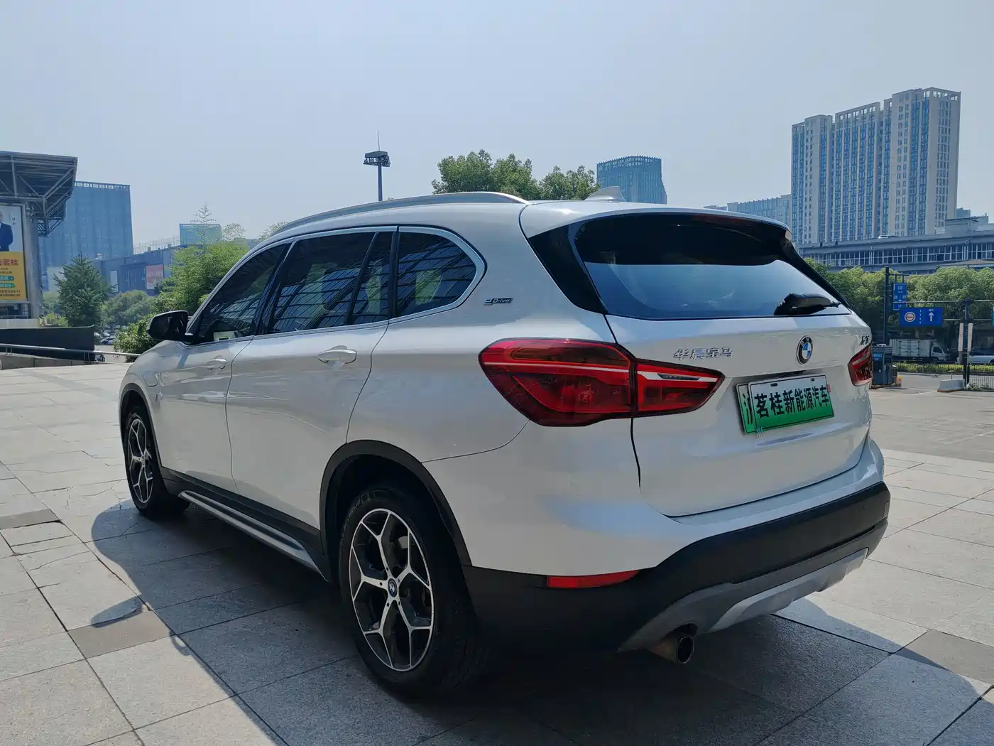 BMW X1 New Energy 2018 xDrive25Le Luxury Model фото 4