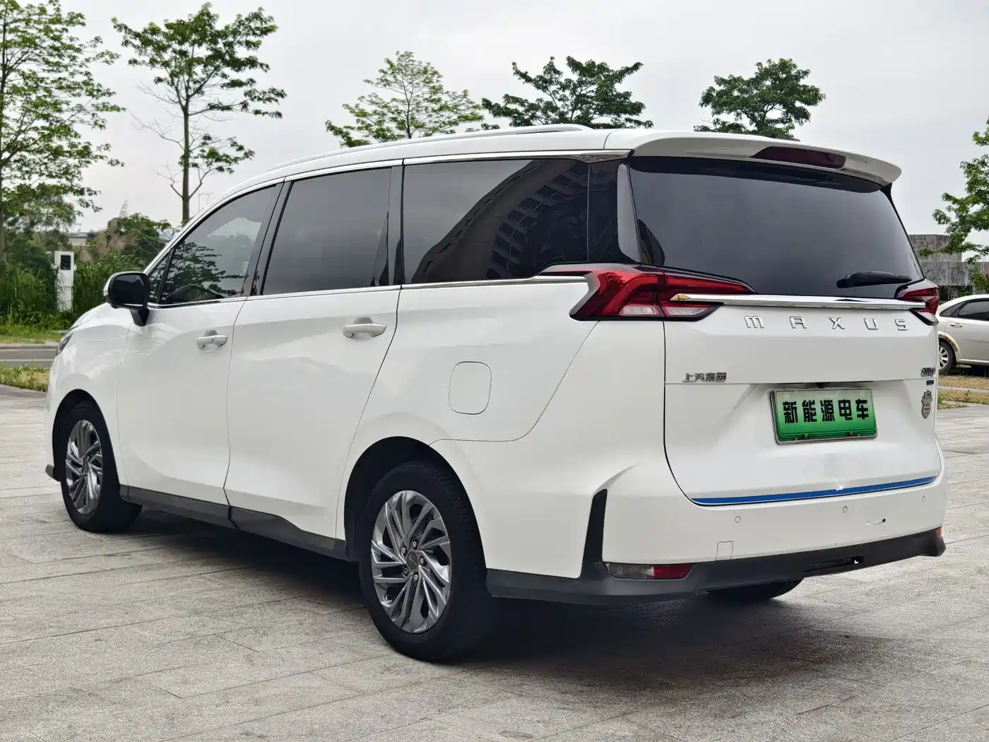 SAIC MAXUS EUNIQ 5 2020 1.3T PLUG IN Premium Edition фото 5