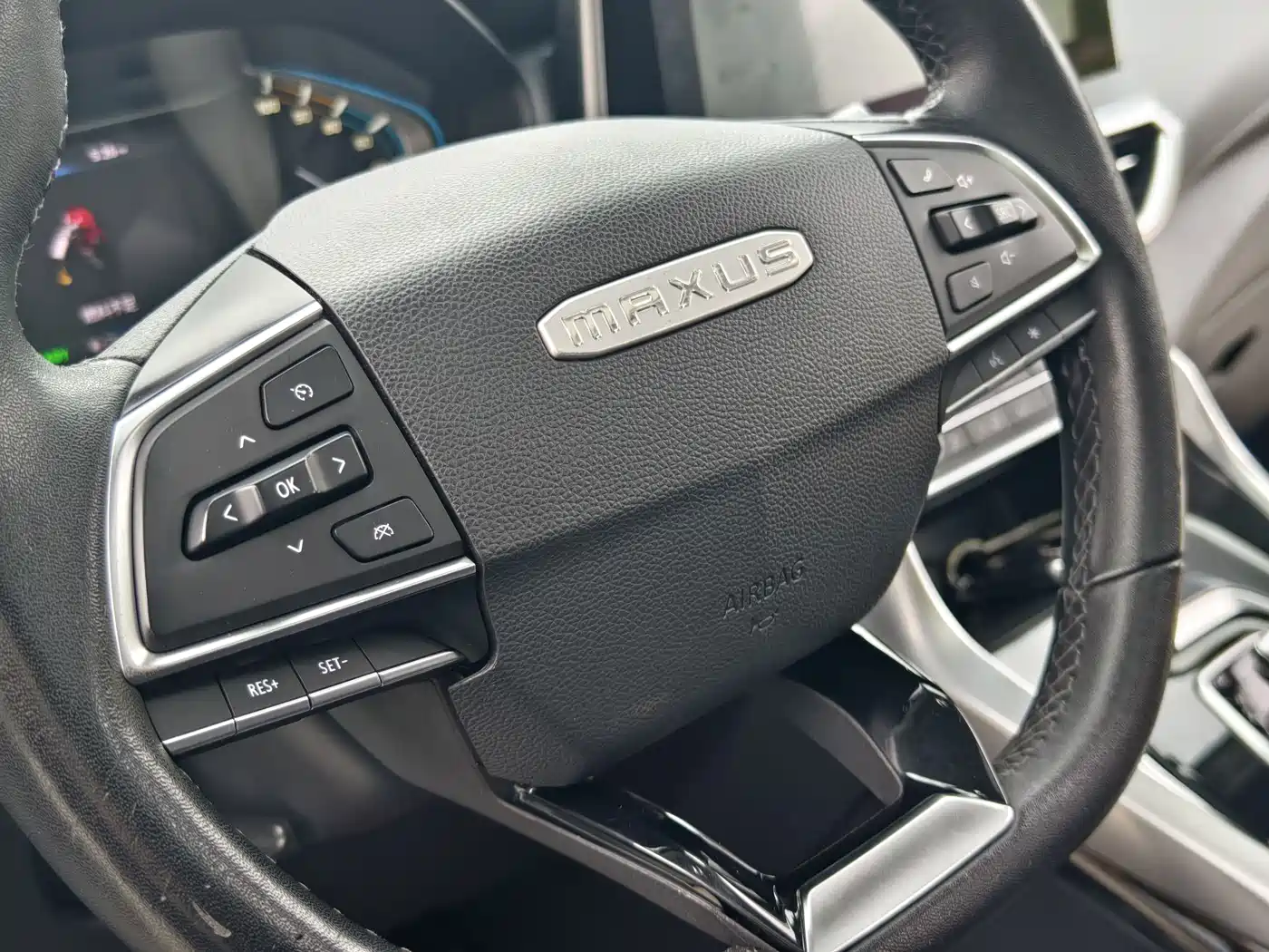 SAIC MAXUS EUNIQ 5 2020 1.3T PLUG IN Premium Edition фото 23