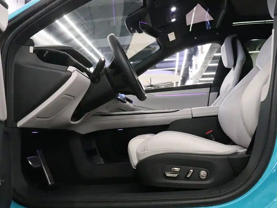 XIAOMI CAR XIAOMI SU7