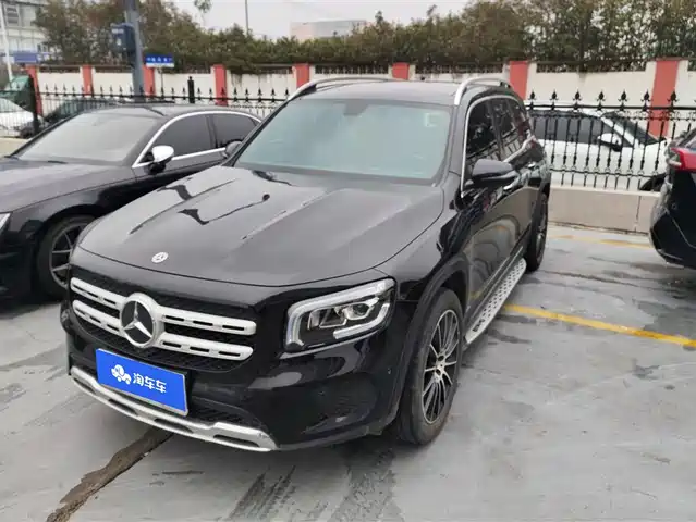 MERCEDES-BENZ GLB