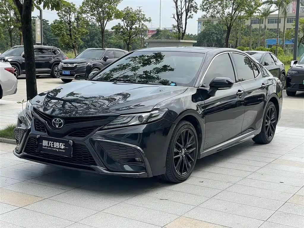 Toyota Camry 2023 2022 2.5S Knight Edition