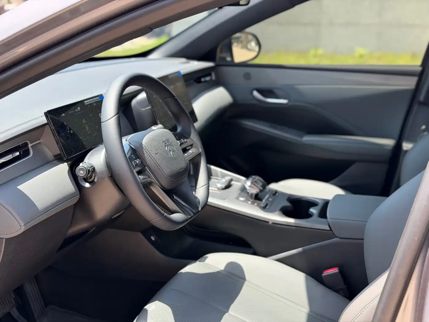 BYD Qin PLUS 2025 DM-i Smart Drive 55KM Leader фото 5