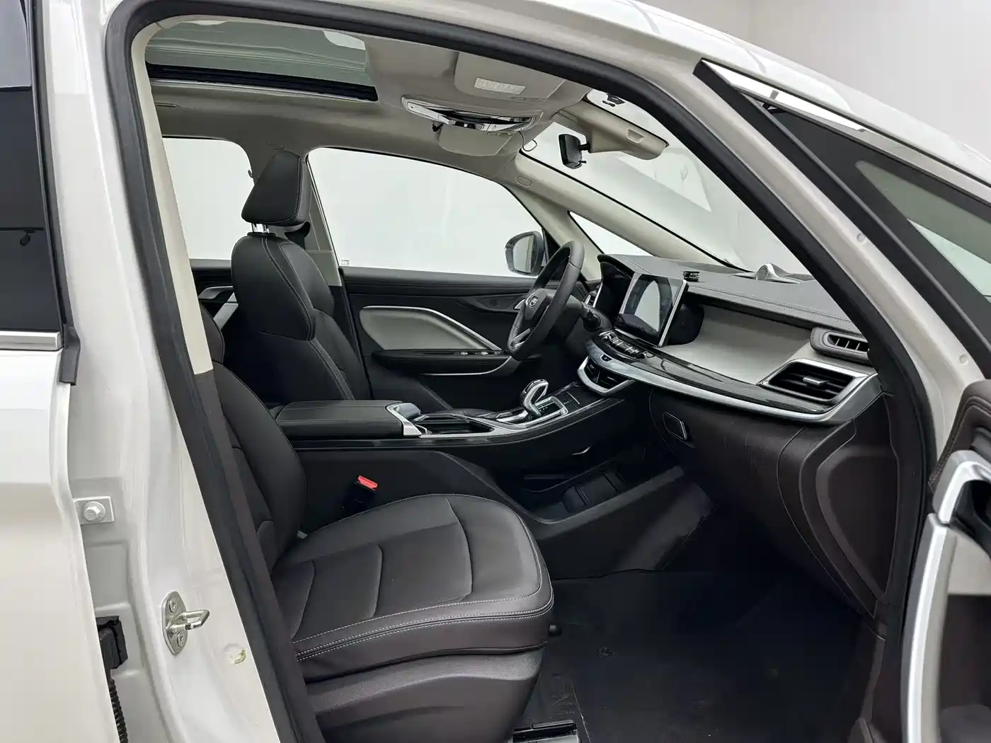 GEELY AUTOMOBILE JIAJIE