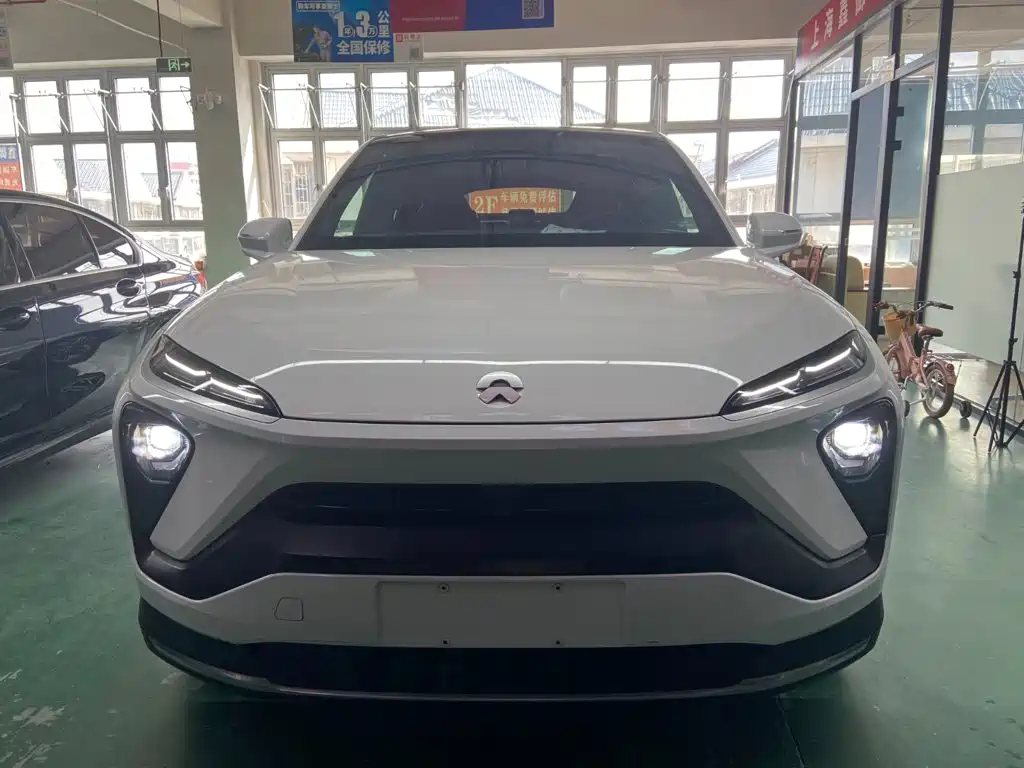 Фото 2 - NIO EC6