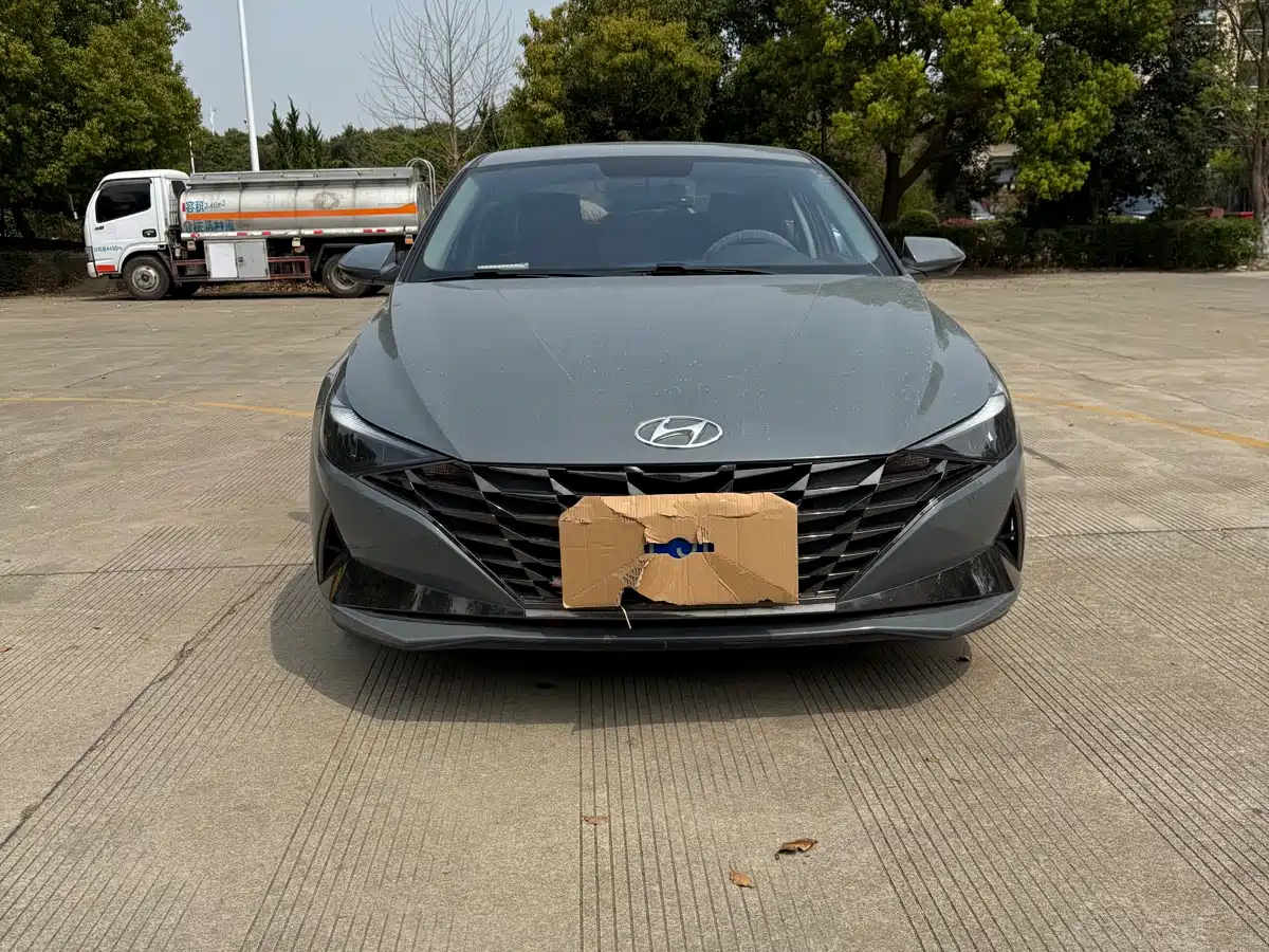 Hyundai Elantra 2021 1.5L CVT GLX Elite Edition фото 2