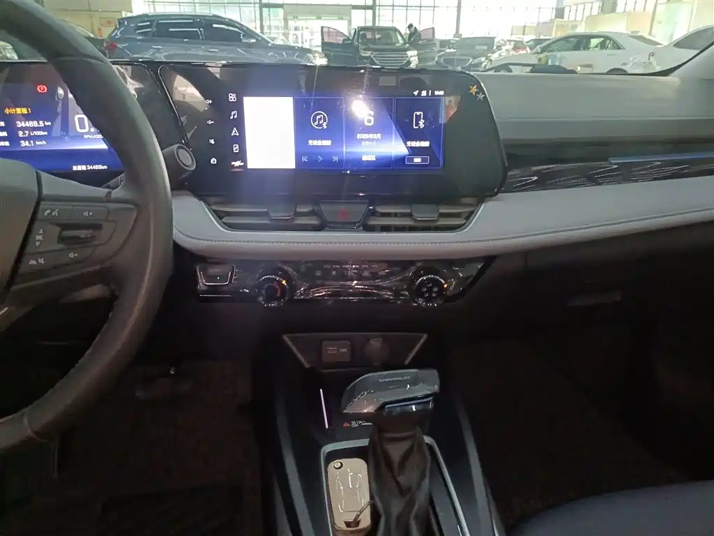 CHEVROLET CRUZE