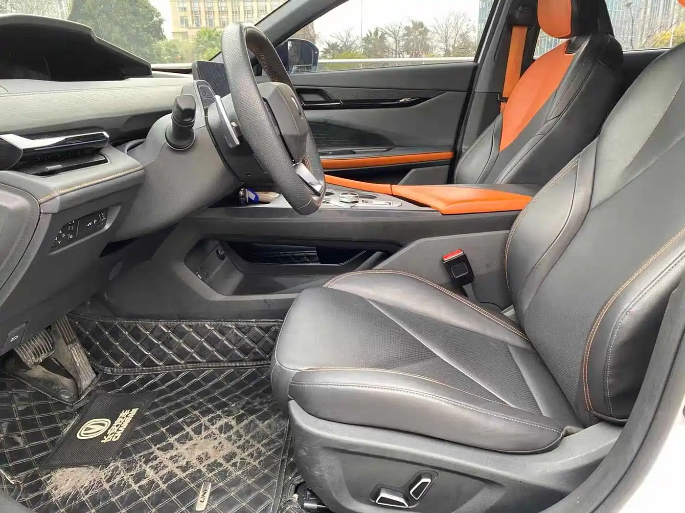 CHANGAN UNI-V