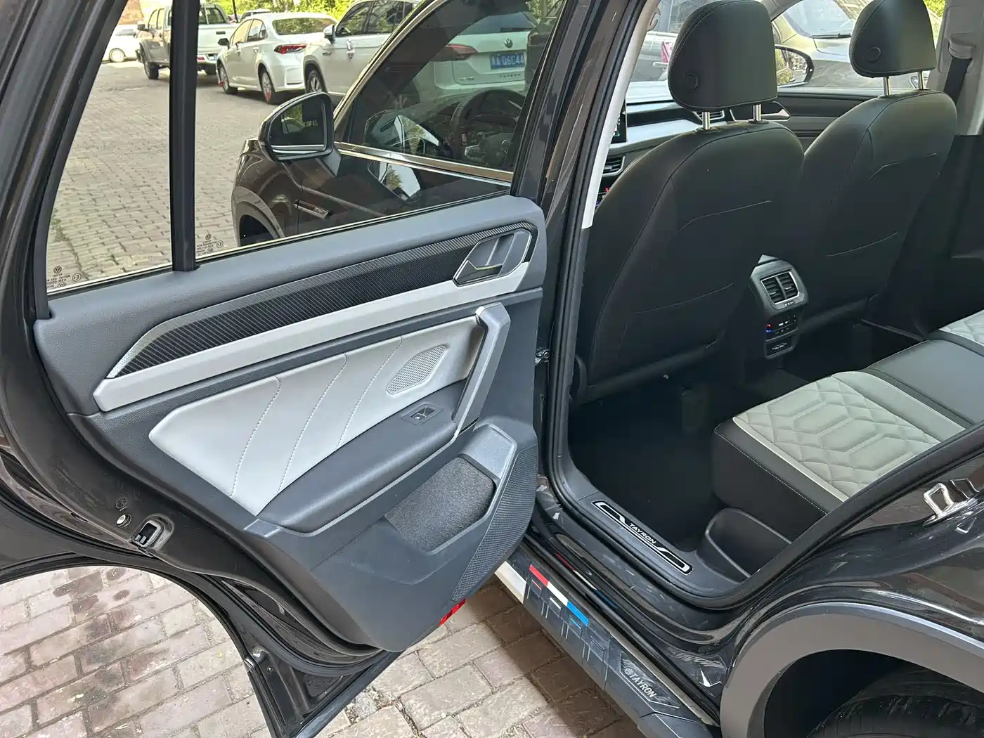 Volkswagen Tayron 2023 280TSI 2WD Luxury Plus Advanced Edition фото 14