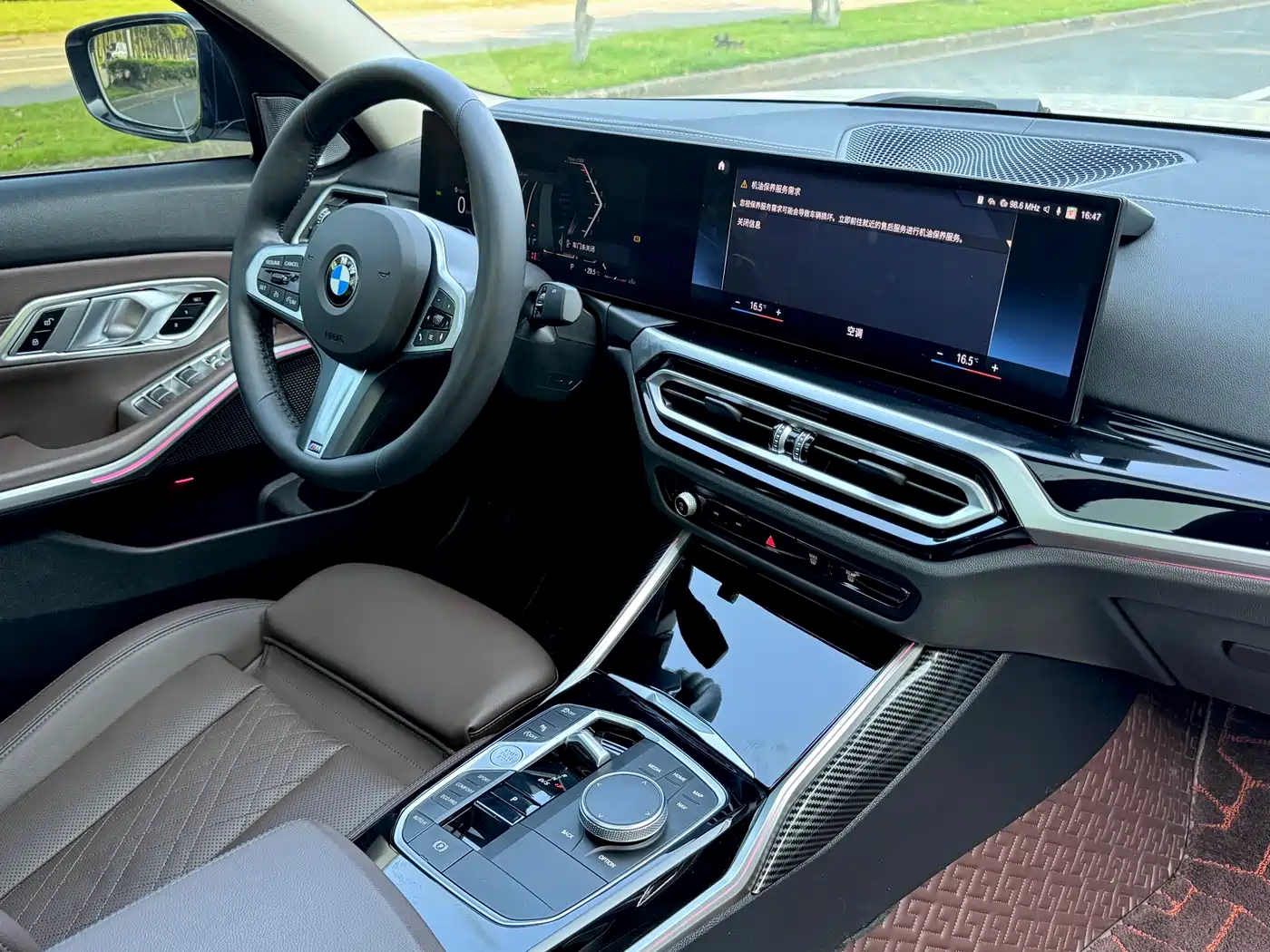 BMW 3 Series 2023 320Li M Sport Package фото 8