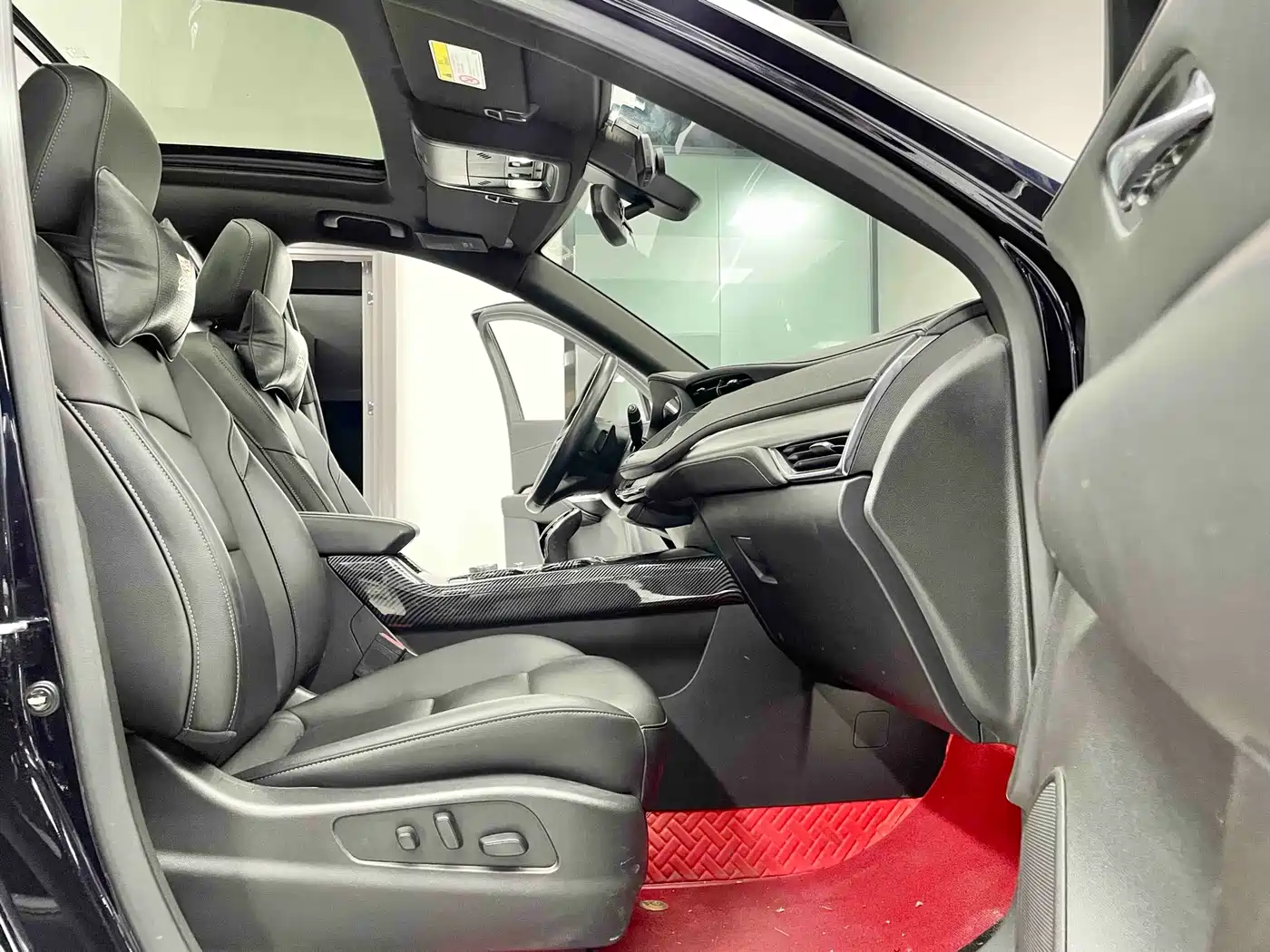 Cadillac XT4 2021 28T FWD Premium Edition фото 14