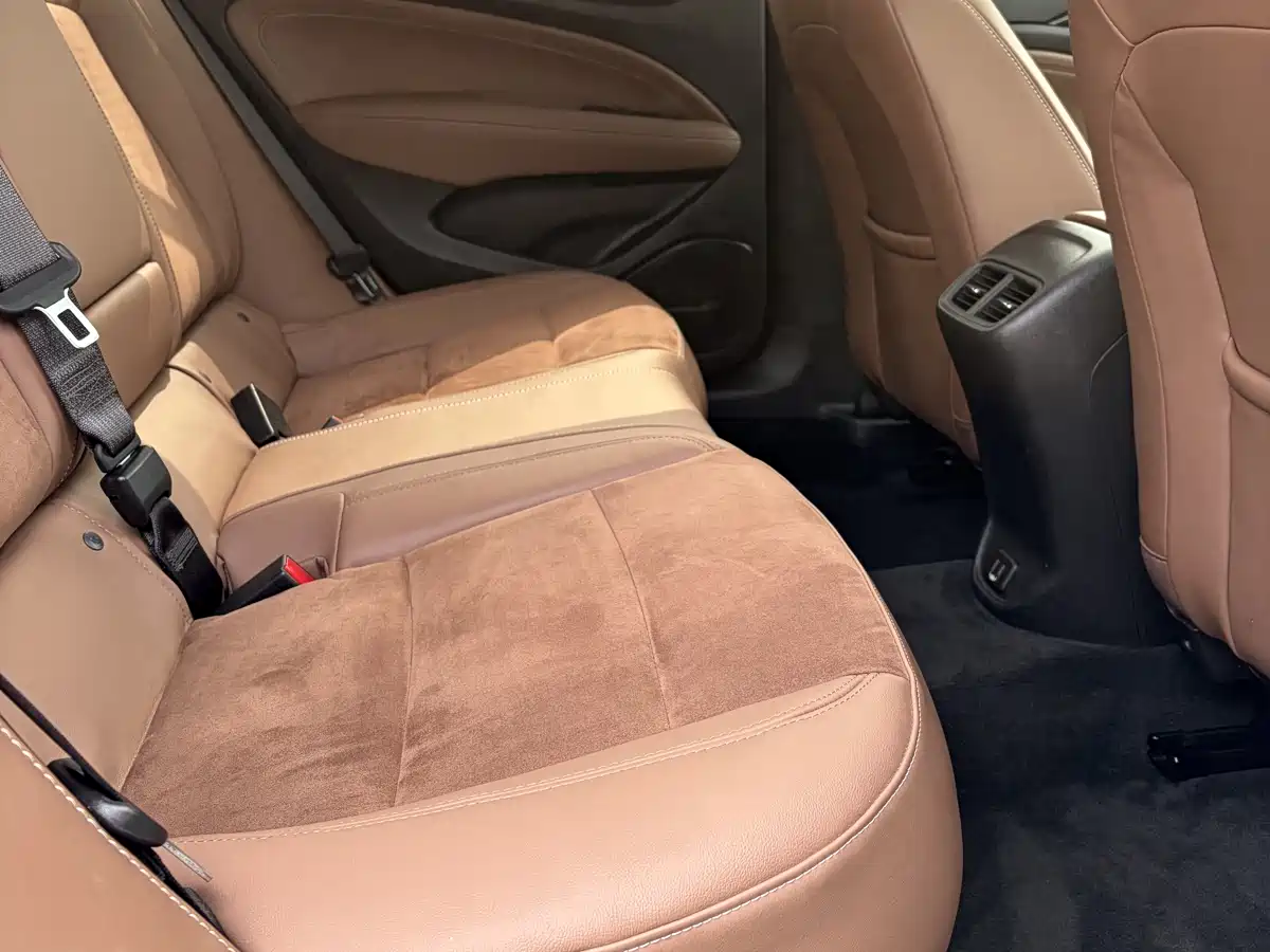 Buick Regal 2019 20T Elite China VI фото 6