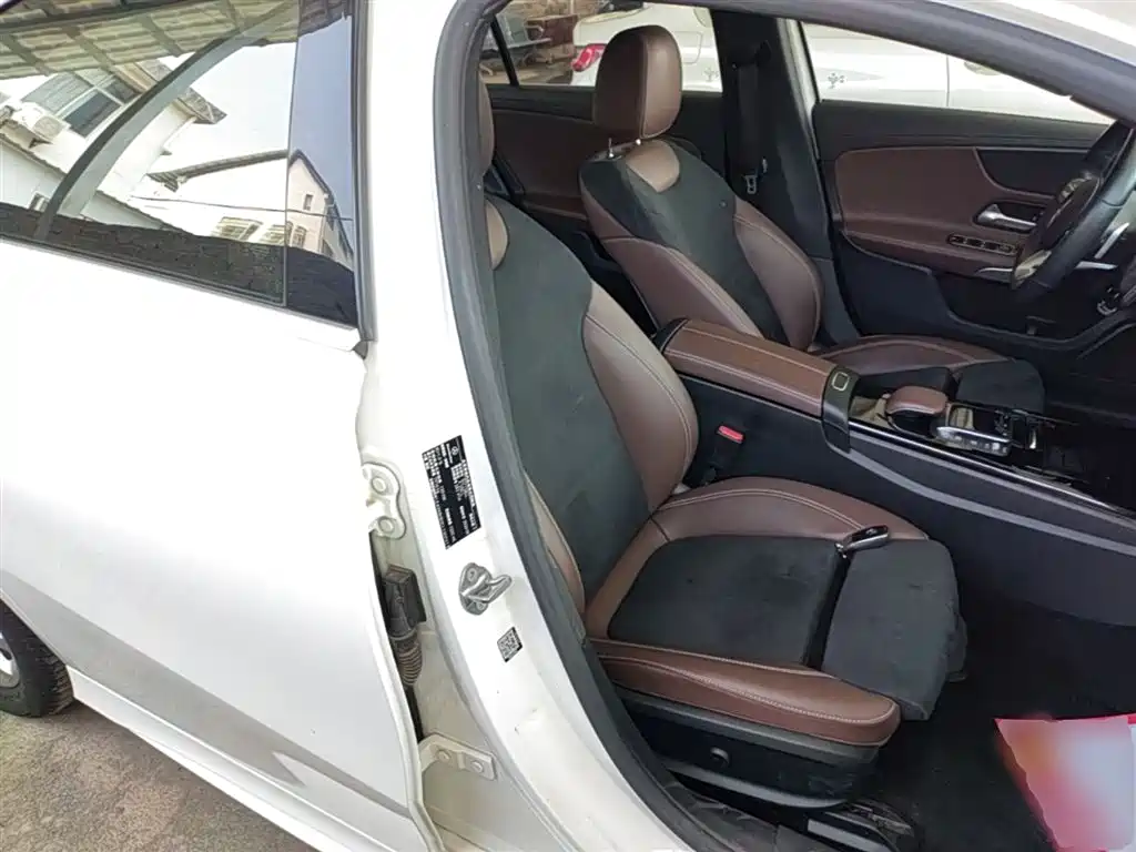 Mercedes-Benz A-Class 2020 Facelift A 200 L Sport Sedan Fashion фото 18