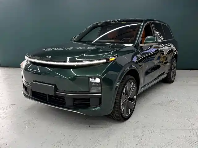 Li Auto Li Xiang L9 2025