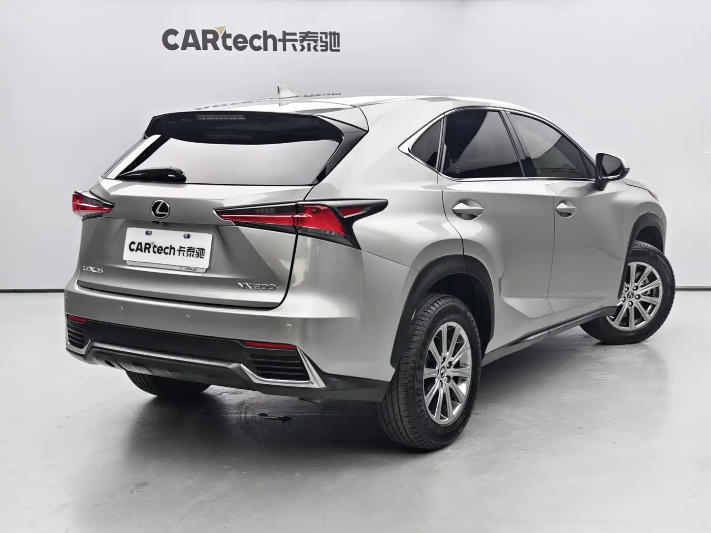 Lexus NX 2020 200 FWD Sharp Edition China V фото 4