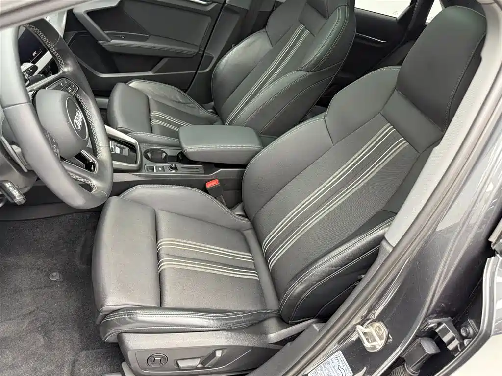 Audi A3 2023 A3L Limousine 35 TFSI Fashion Sport фото 8