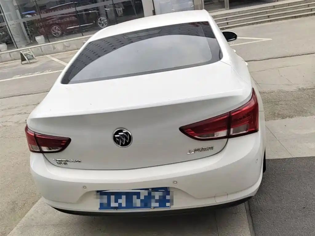 Buick Verano 2018 Sedan 15S Automatic Leading фото 10