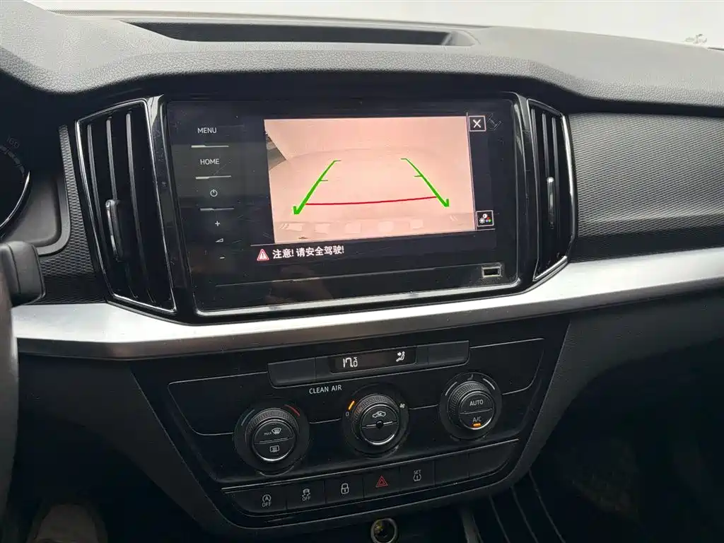 Škoda Kamiq 2021 1.5L Manual Comfort фото 19