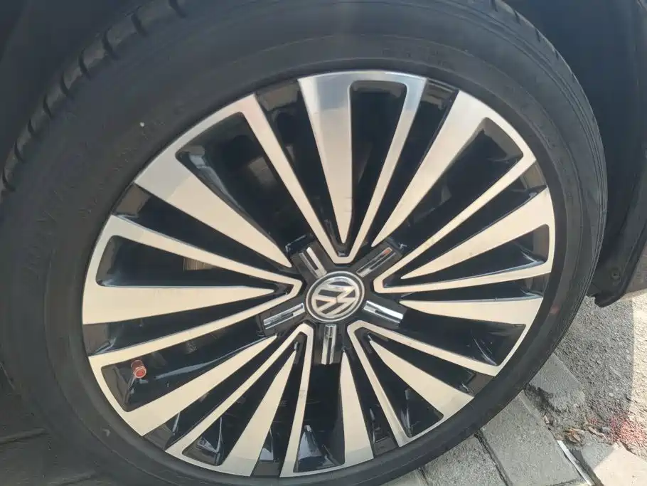Фото 6 - Volkswagen Passat