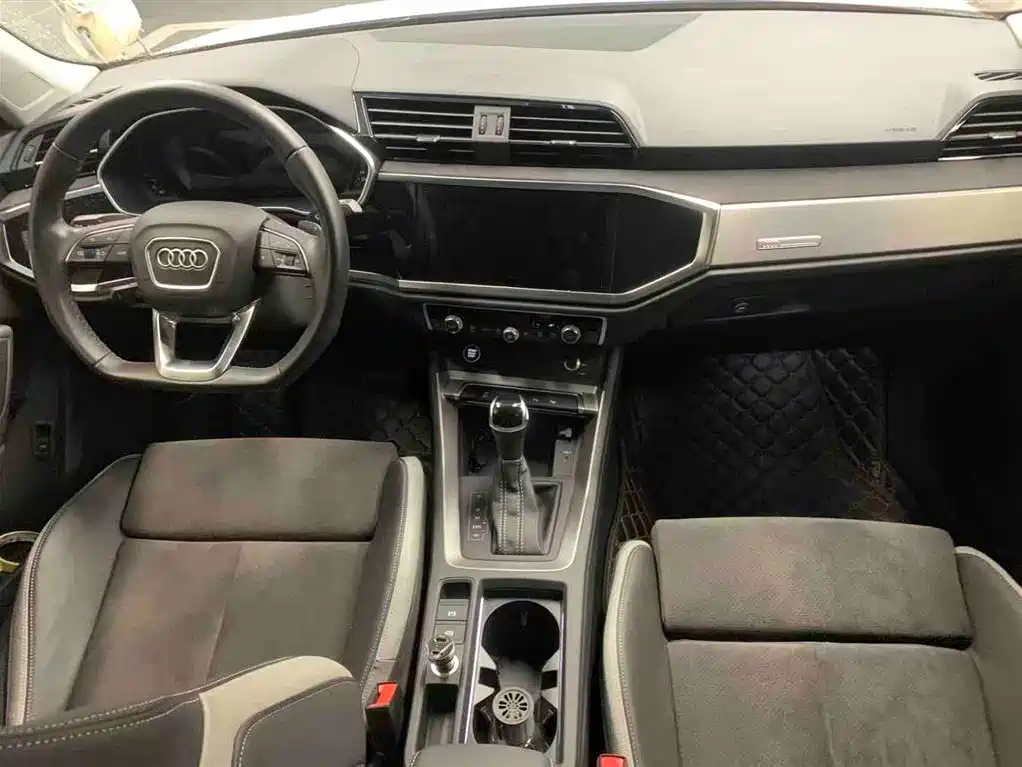 Audi Q3 2023 35 TFSI Fashion Dynamic Model (1.5T) фото 5