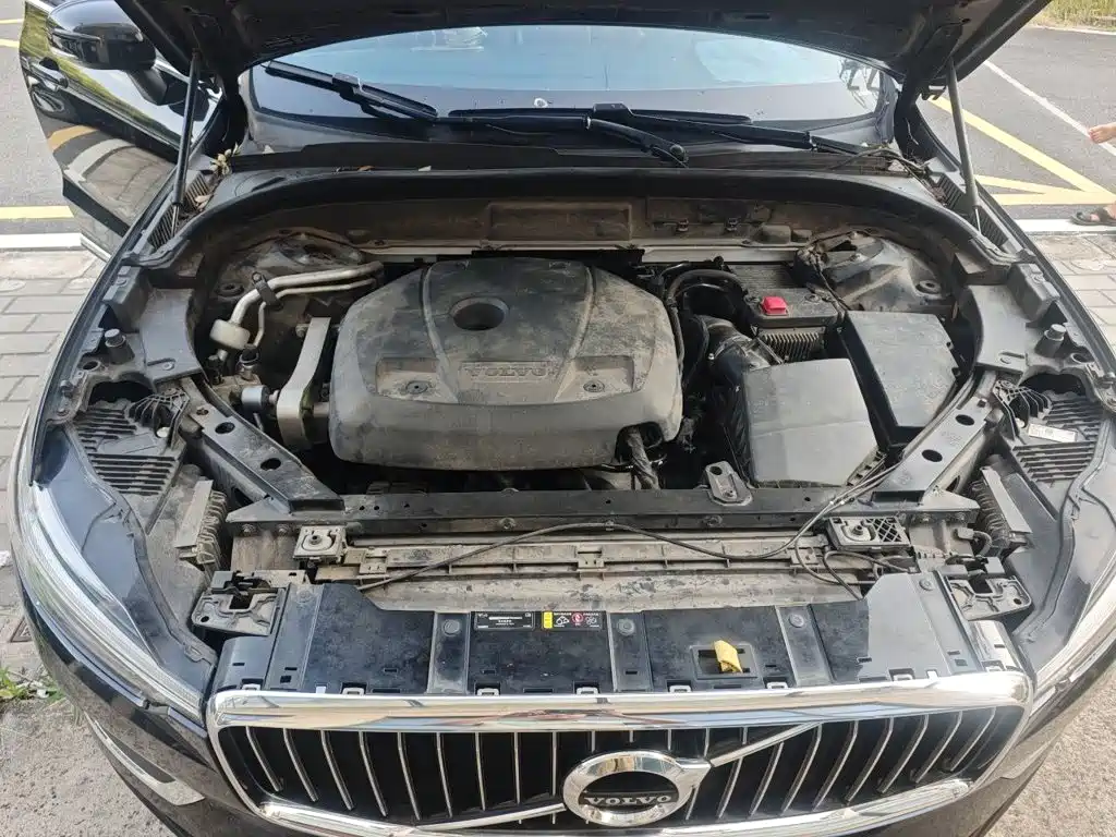 Фото 21 - Volvo XC60