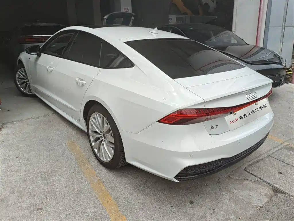 Audi A7 2021 40 TFSI Luxury фото 5