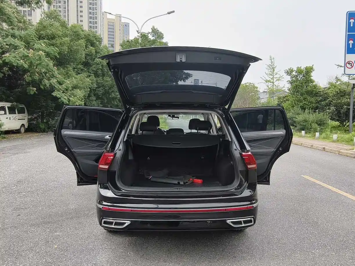Volkswagen Tiguan L 2024 Outstanding 330TSI Auto 2WD R-Line Dragon Glory Edition фото 8
