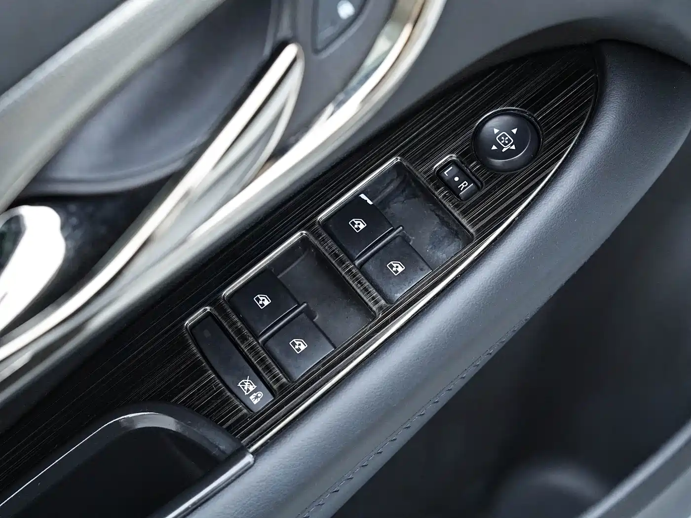 Cadillac ATS-L 2017 28T Technology фото 23