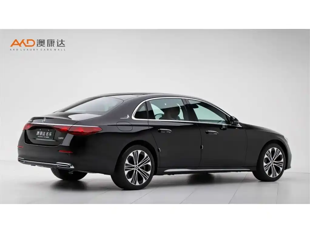 Mercedes-Benz E-Class New Energy 2024 E 350 e L Plug-in Hybrid Sedan фото 3