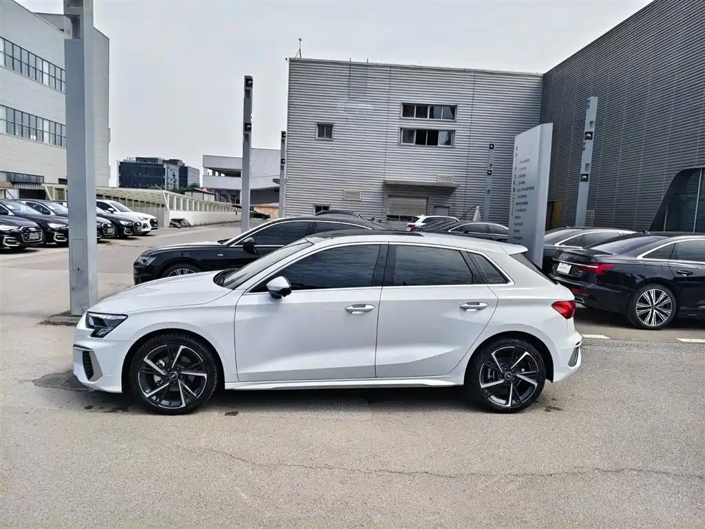 Audi A3 2022 Sportback 35 TFSI Style Sport фото 6