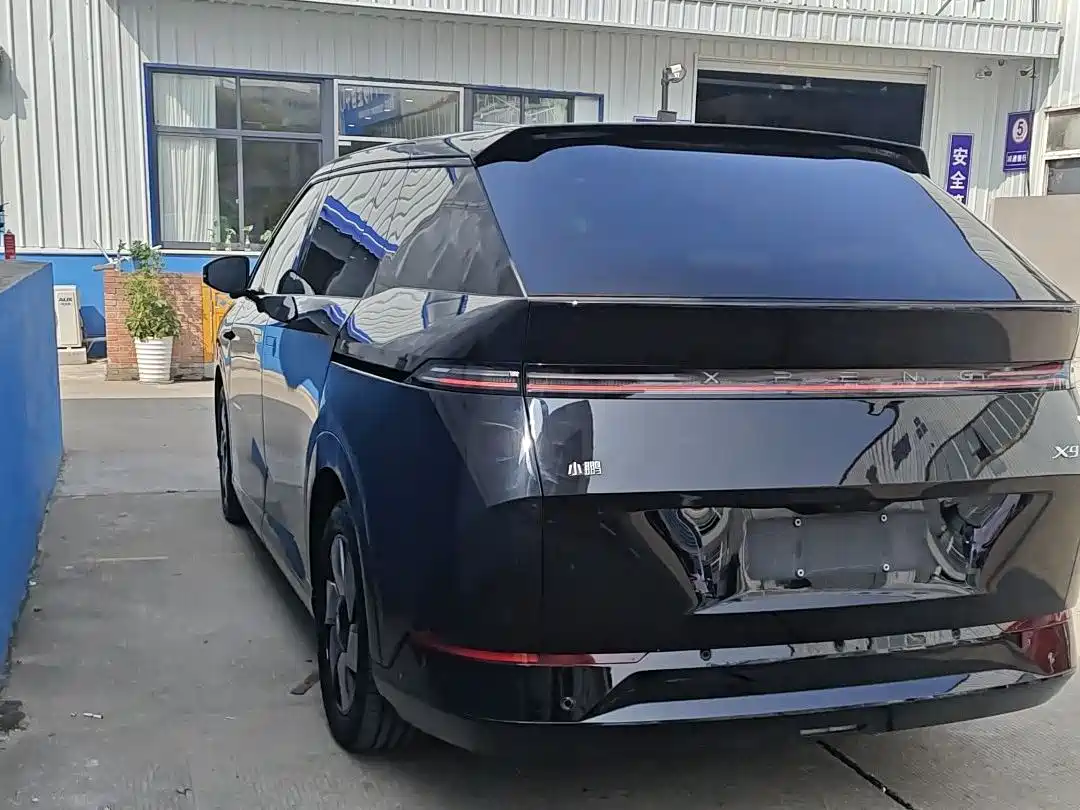 XIAOPENG X9
