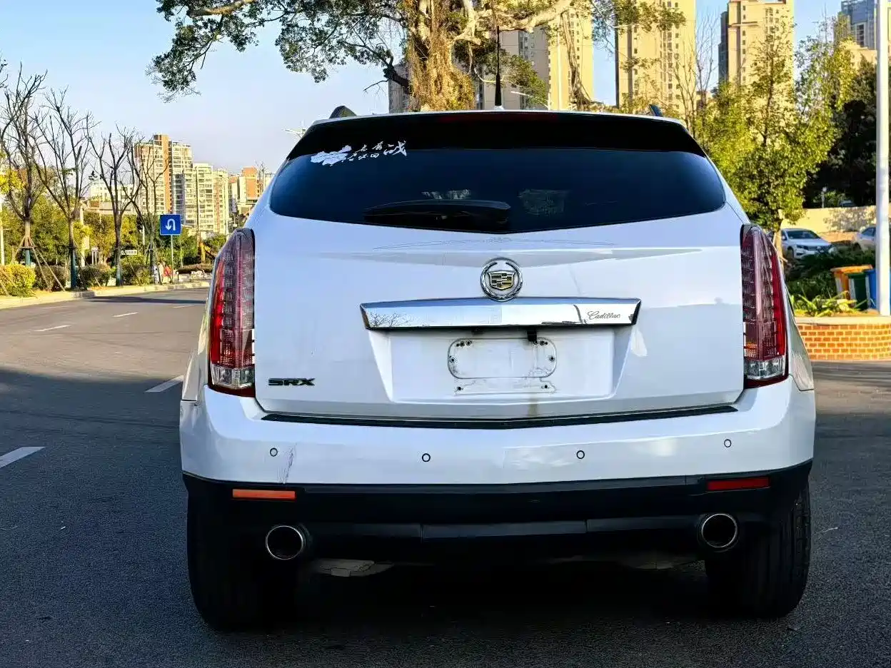 Cadillac SRX 2012 3.0L Flagship Model фото 7