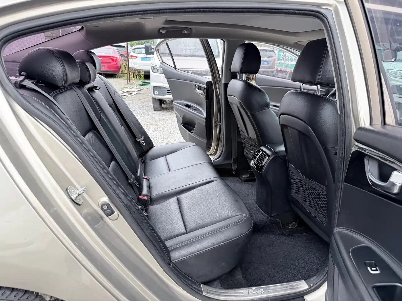 KIA K4