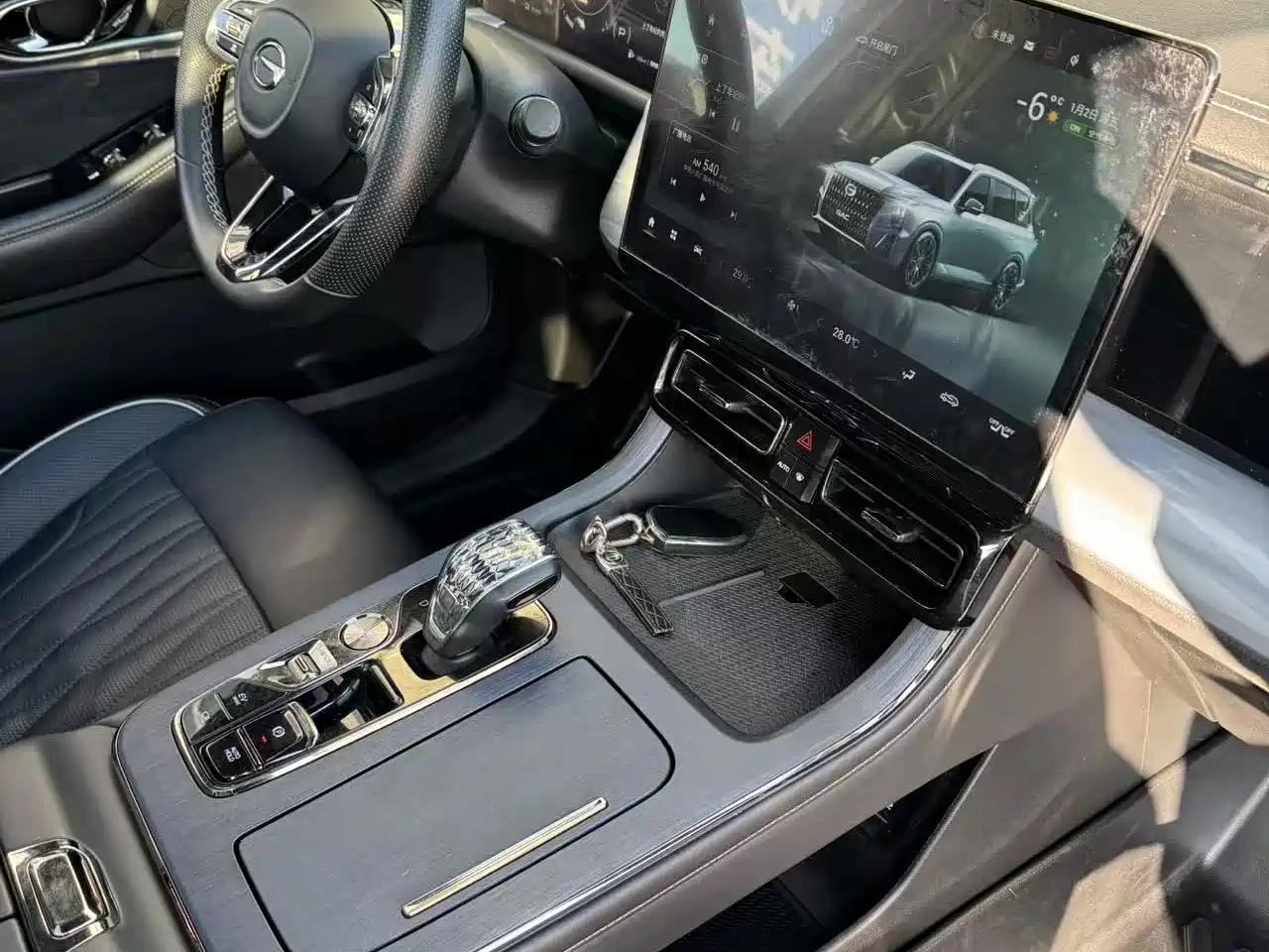 GAC Trumpchi Trumpchi GS8 2022 Dual Engine Series 2.0TM 2WD Premium Edition (7-Seater) фото 9