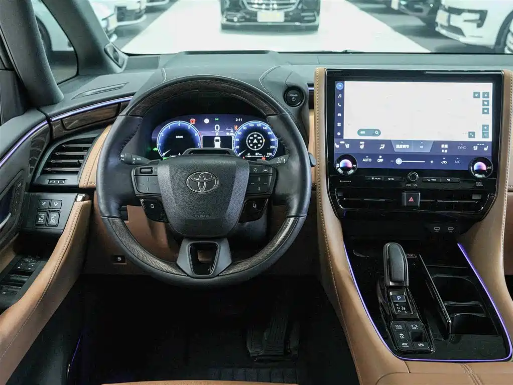 Toyota Alphard 2024 Hybrid 2.5L Ultimate Enjoyment Edition фото 19
