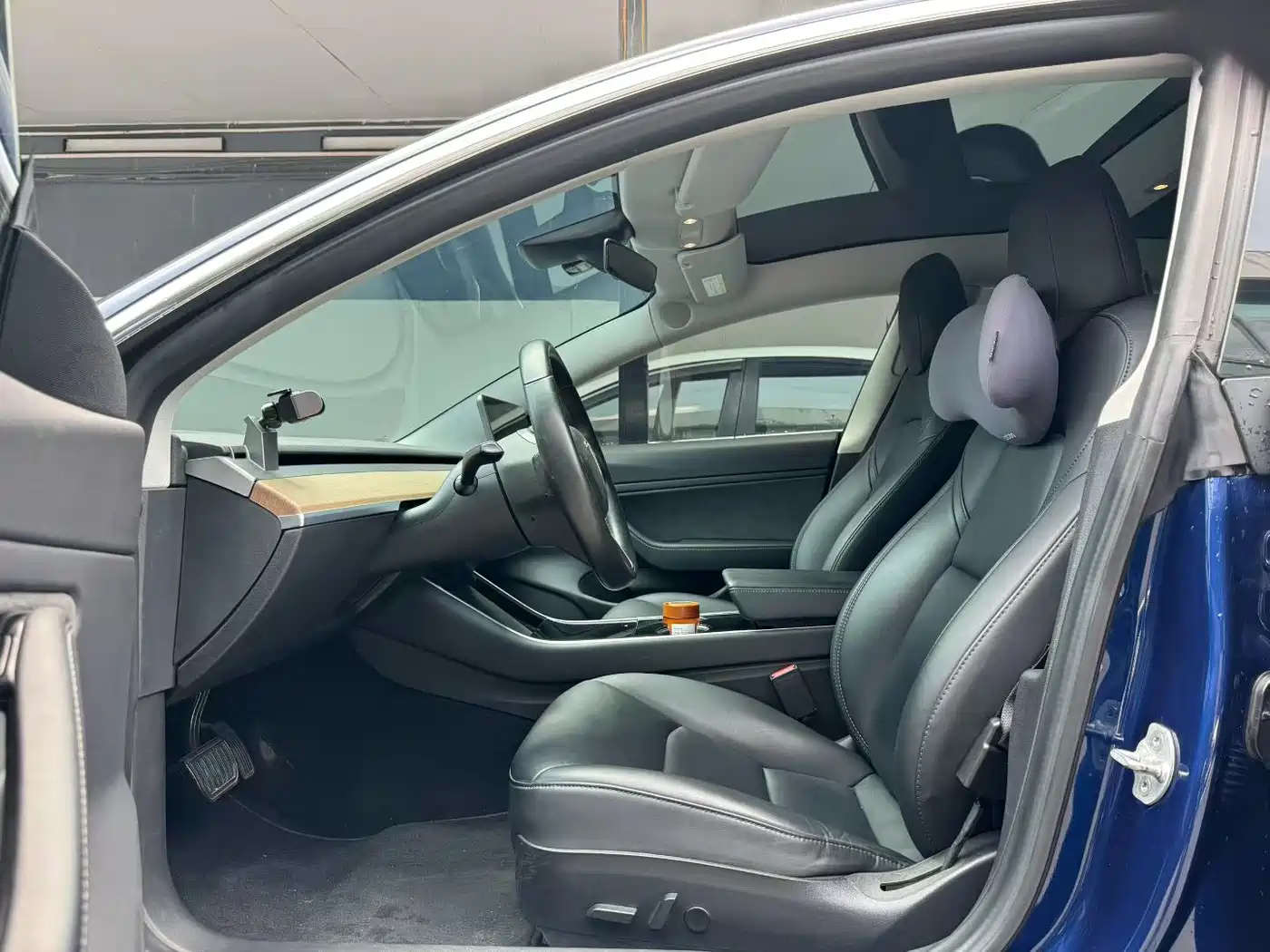TESLA MODEL 3 (IMPORTED)