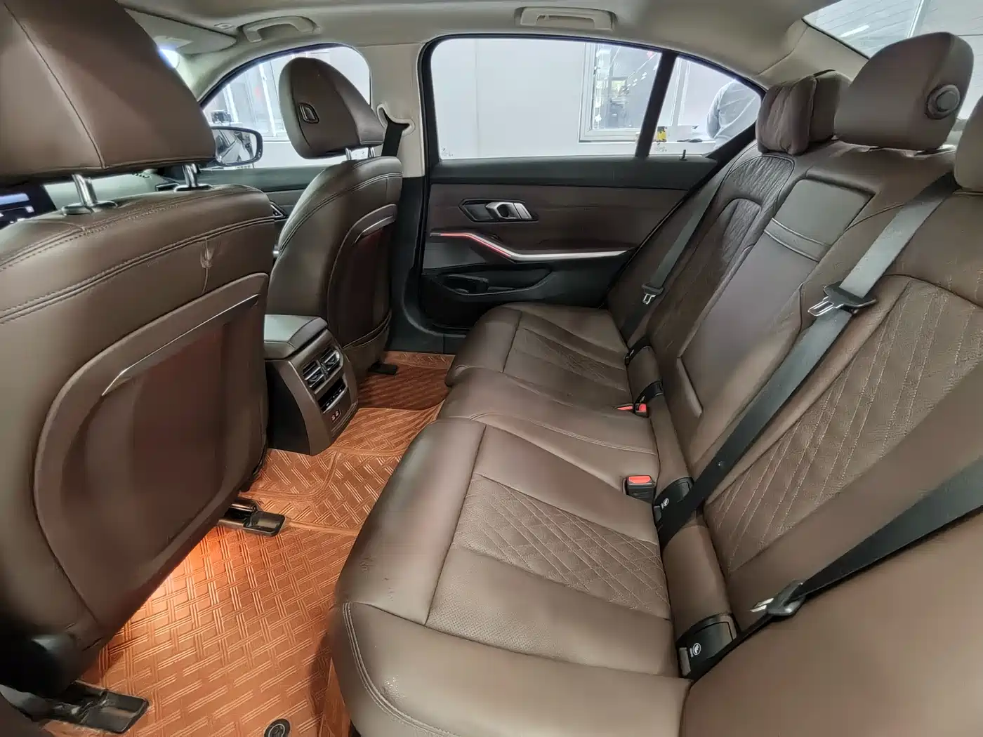 BMW i3 2023 eDrive 40 L Shadowline Package фото 5