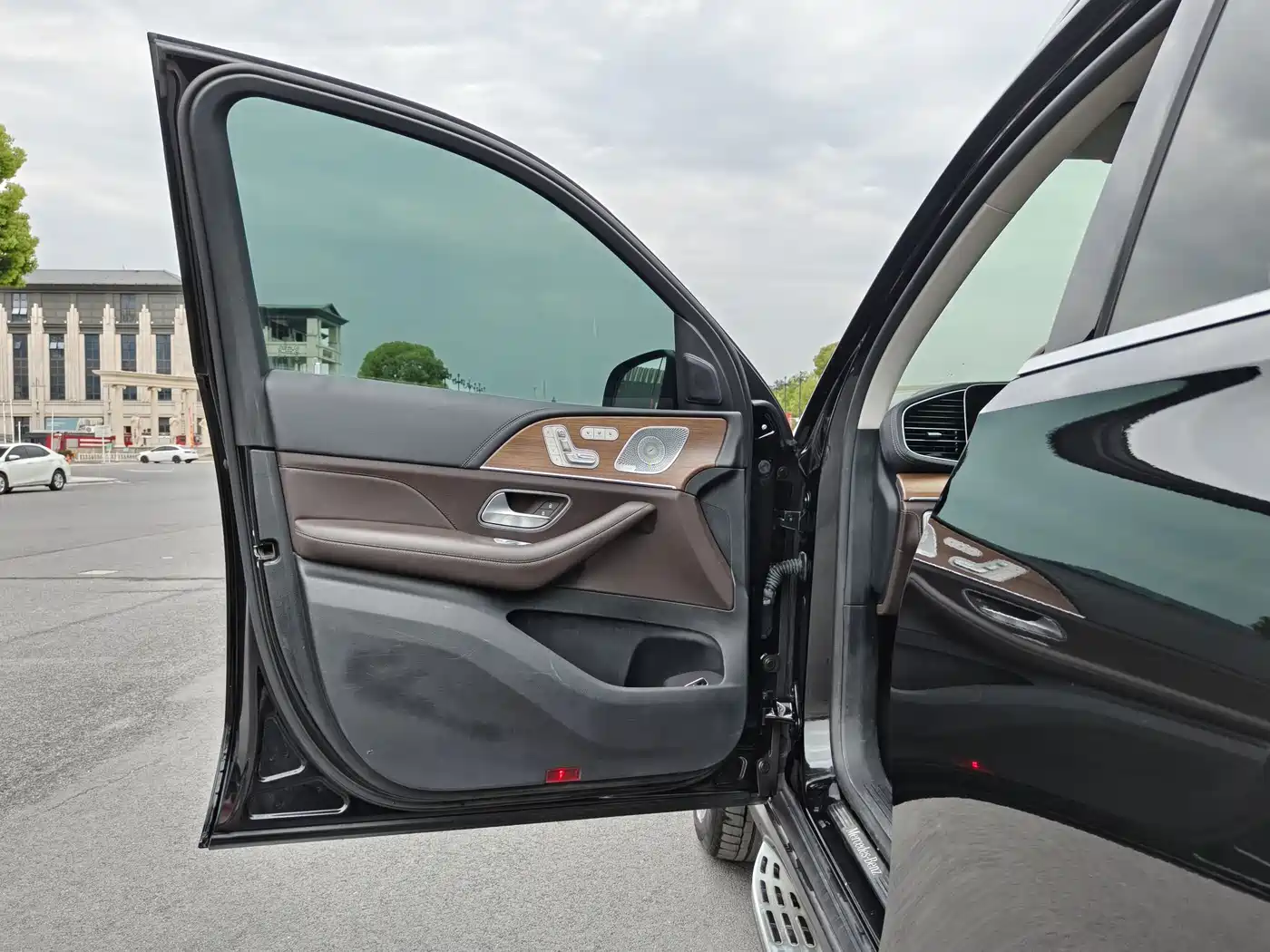 Mercedes-Benz GLS 2021 GLS 450 4MATIC Luxury фото 6