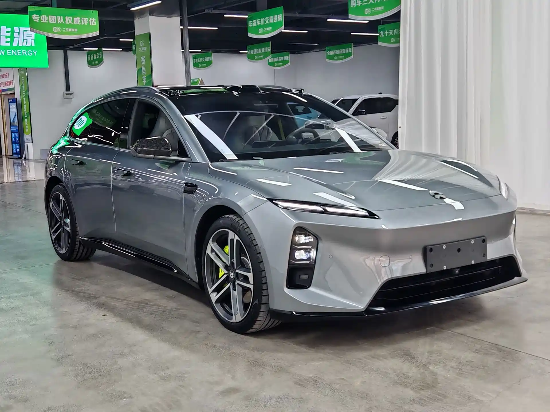 Фото 3 - NIO ET5T