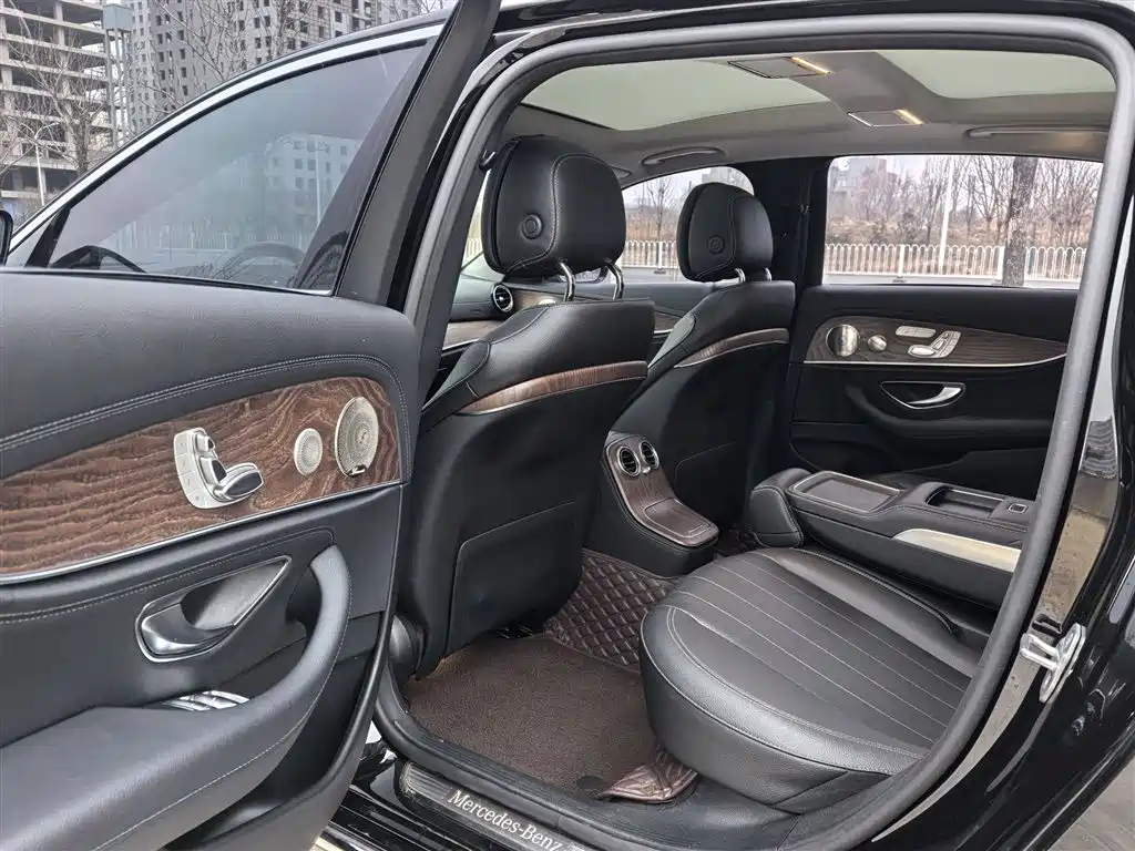 Mercedes-Benz E-Class 2022 Facelift E 300 L Luxury Style фото 17