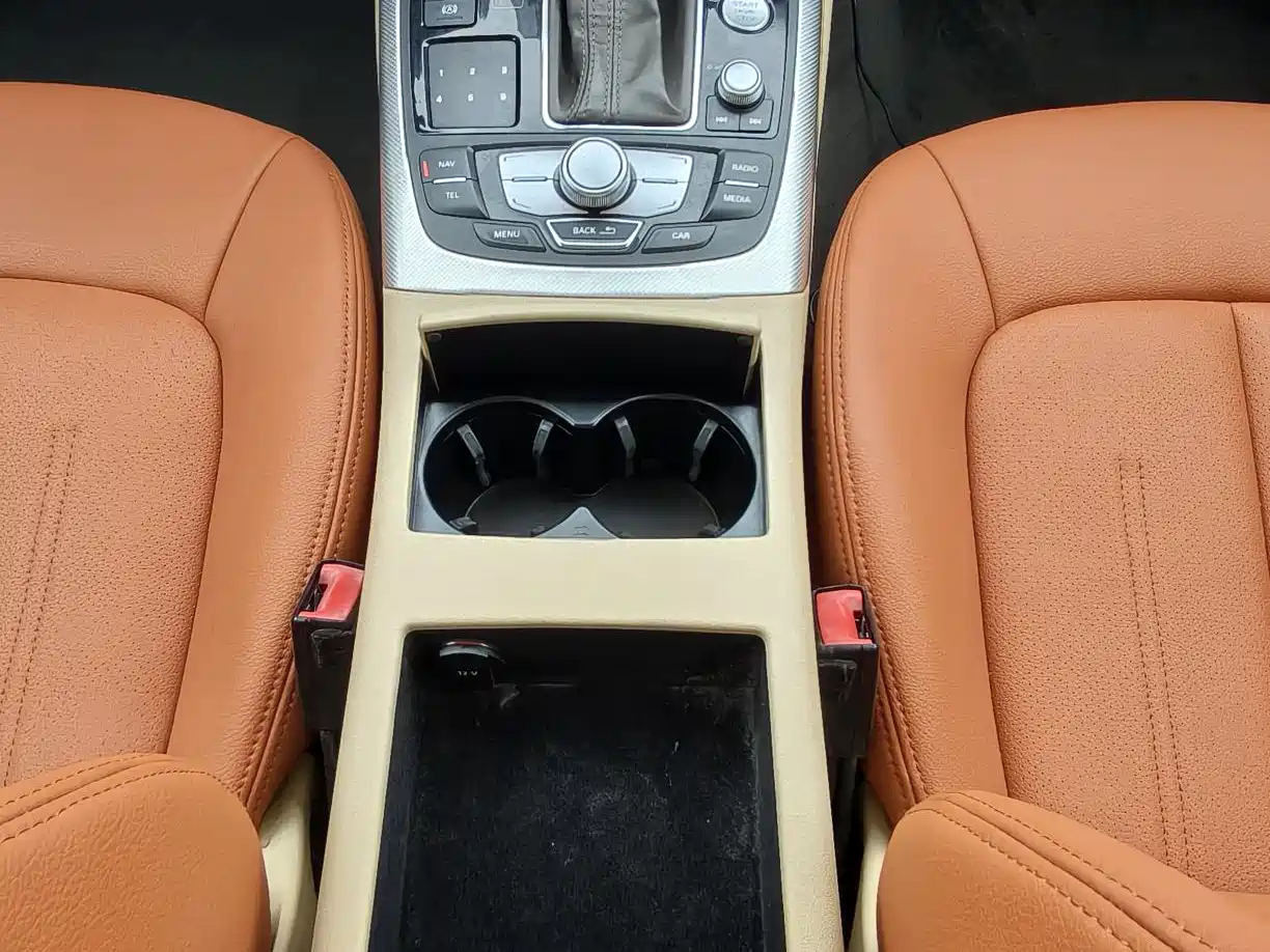 Audi A6L 2012 TFSI Standard фото 10