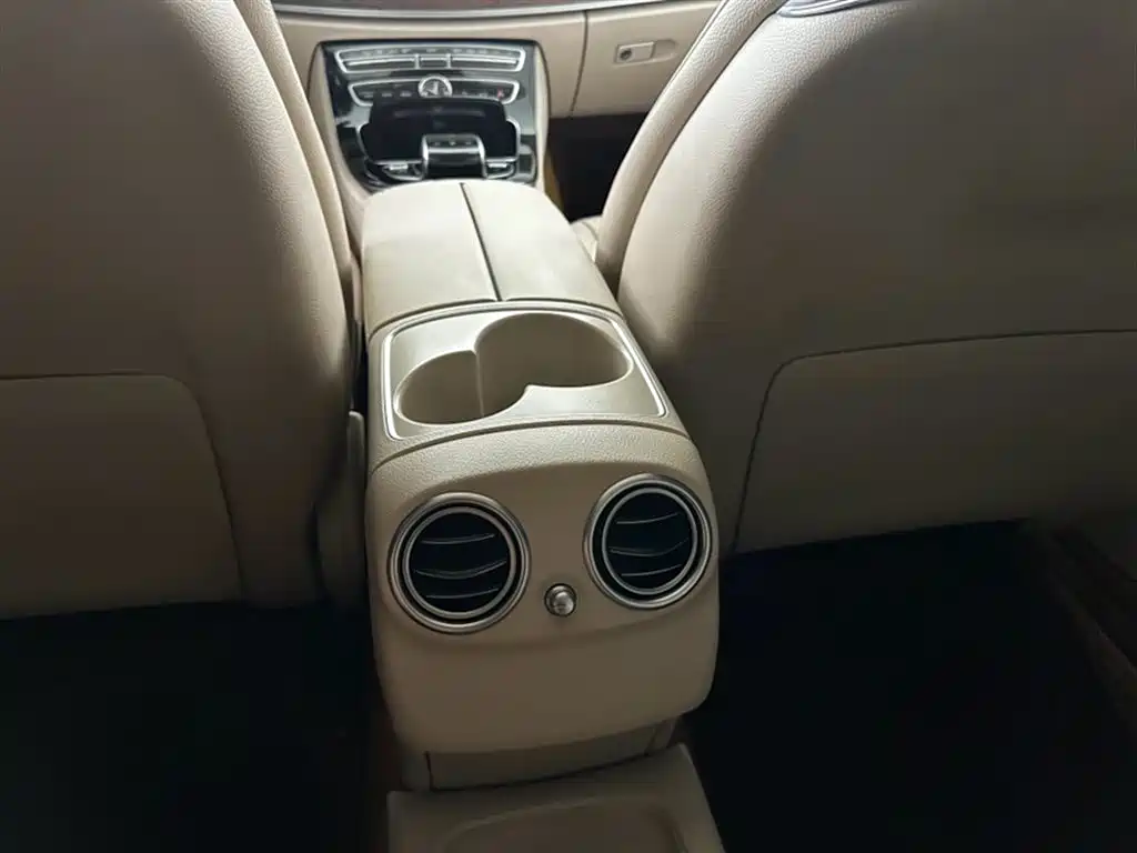 Mercedes-Benz E-Class 2016 E 300 L Luxury фото 13