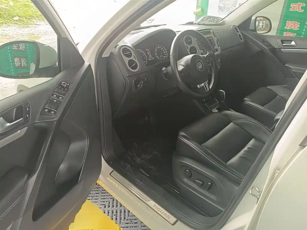 Volkswagen Tiguan 2016 Model 300TSI Automatic 2WD Comfort Edition фото 16