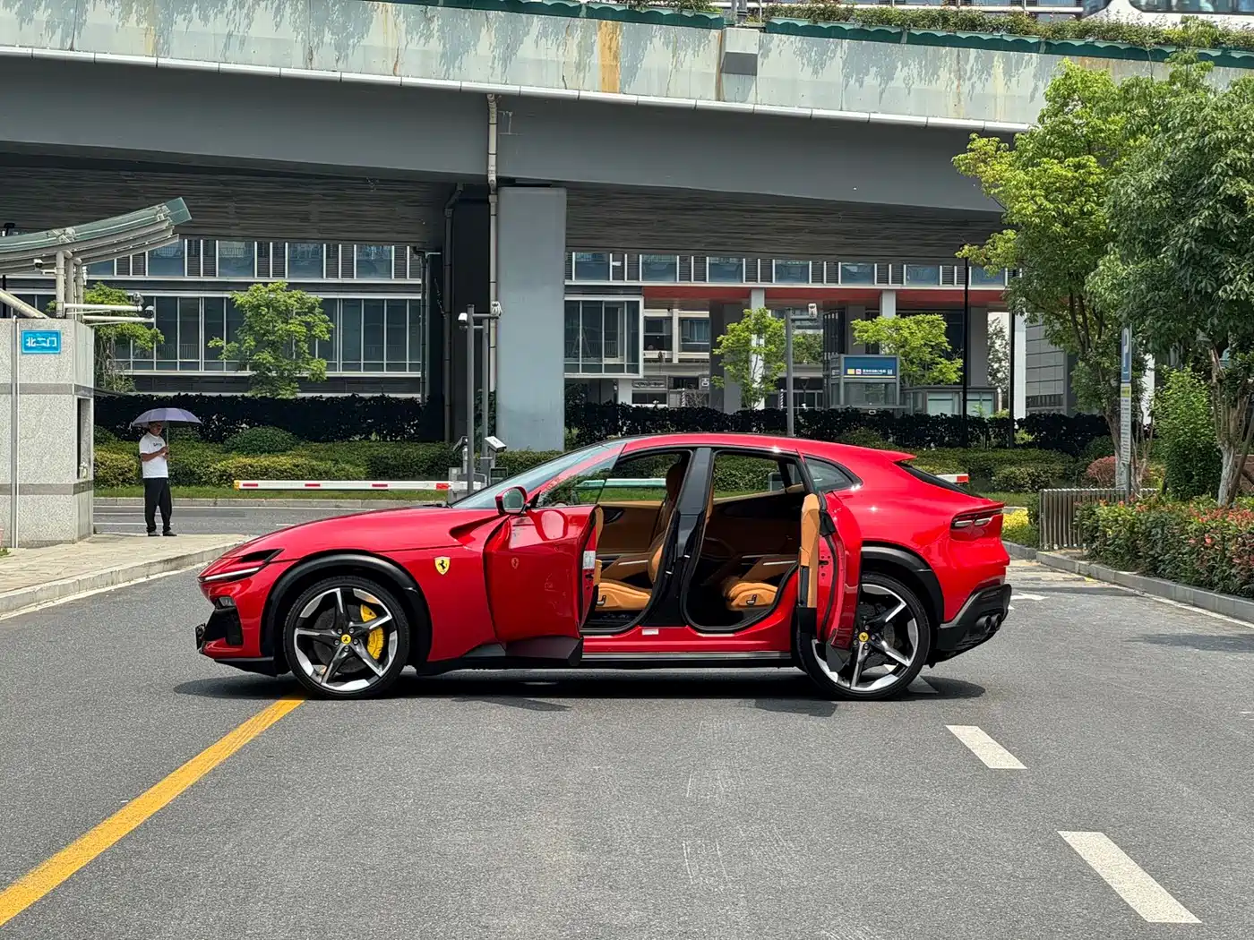 Ferrari Purosangue 2025 2023 6.5L V12